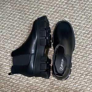 Black Chelsea Boots